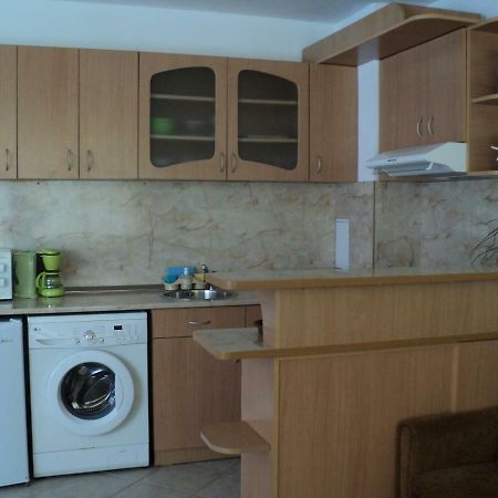 Meni Apartments And Guest Rooms Sozopol Exterior photo