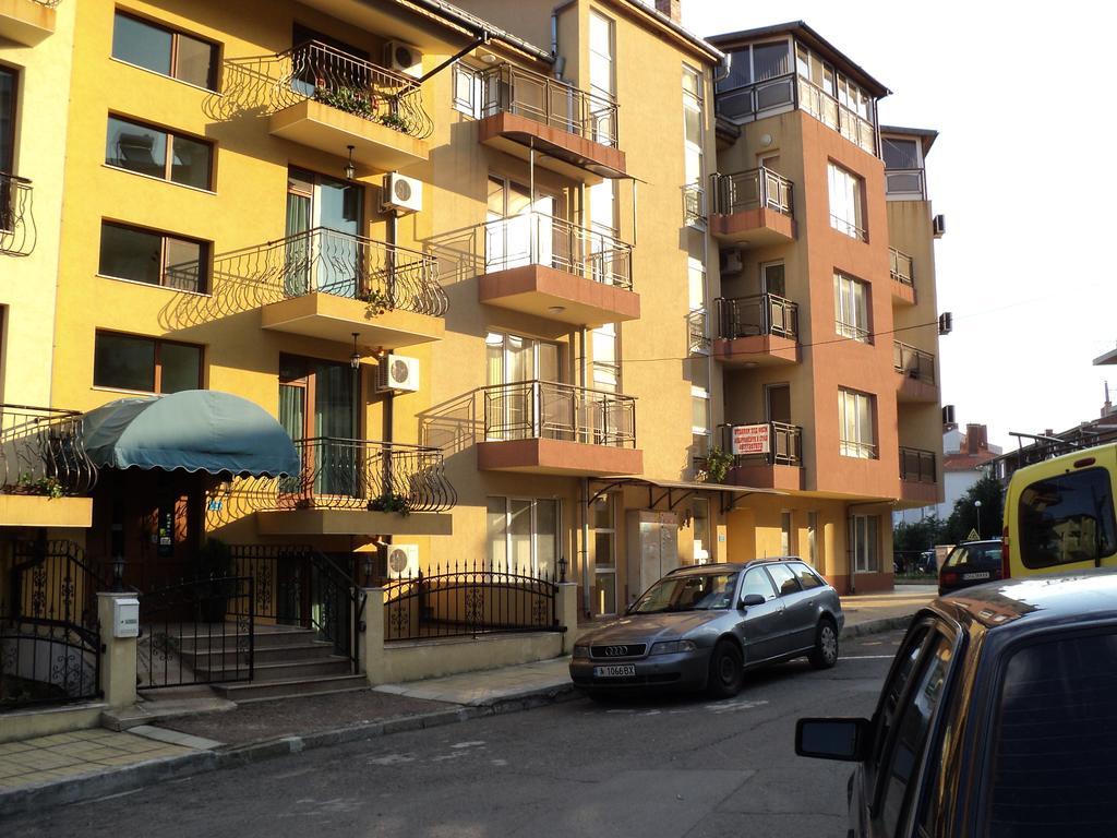Meni Apartments And Guest Rooms Sozopol Room photo