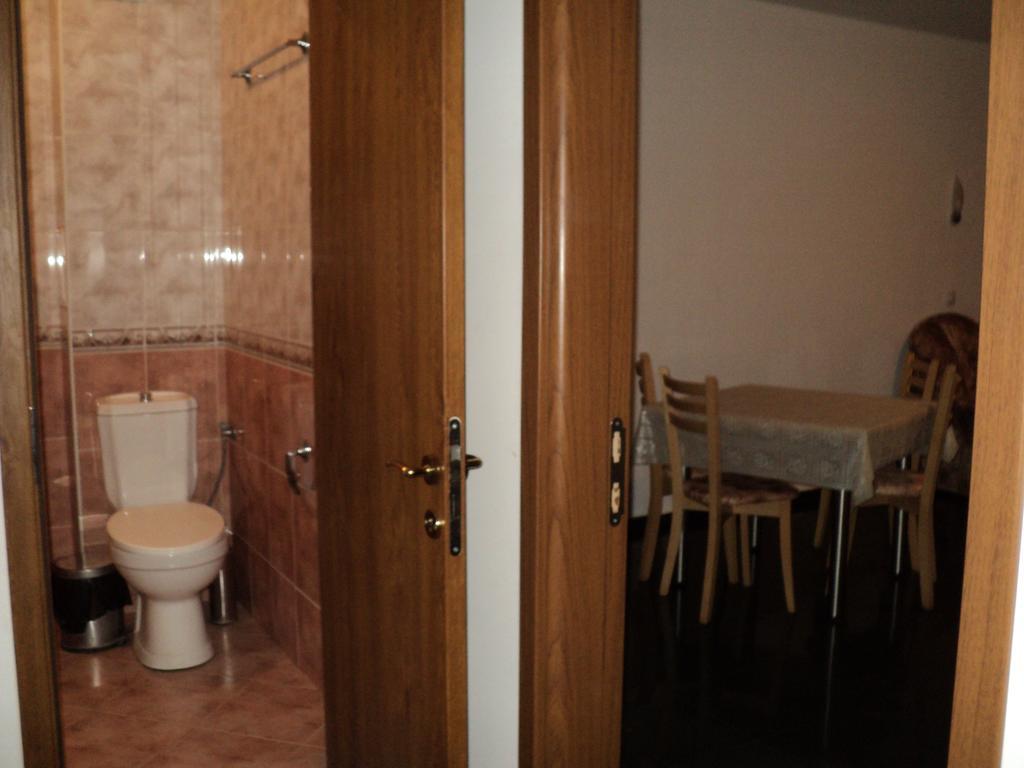 Meni Apartments And Guest Rooms Sozopol Room photo